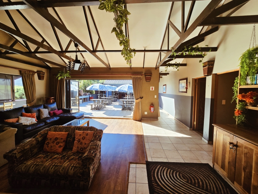 18 Bedroom Property for Sale in Geelhoutboom AH Western Cape